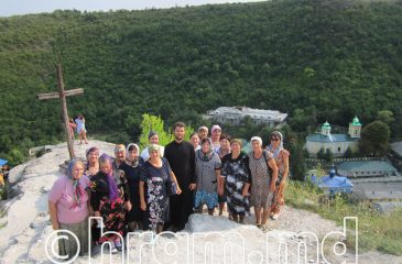 Церковь села Чишмикиой совершила паломническую поездку по святым местам Молдовы